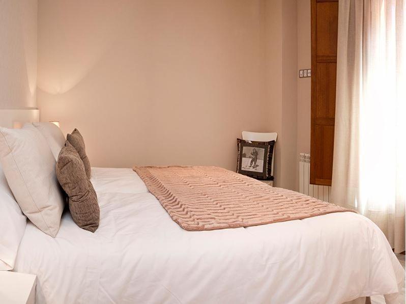 Aparthotel Tres Aguas à Ezcaray Extérieur photo